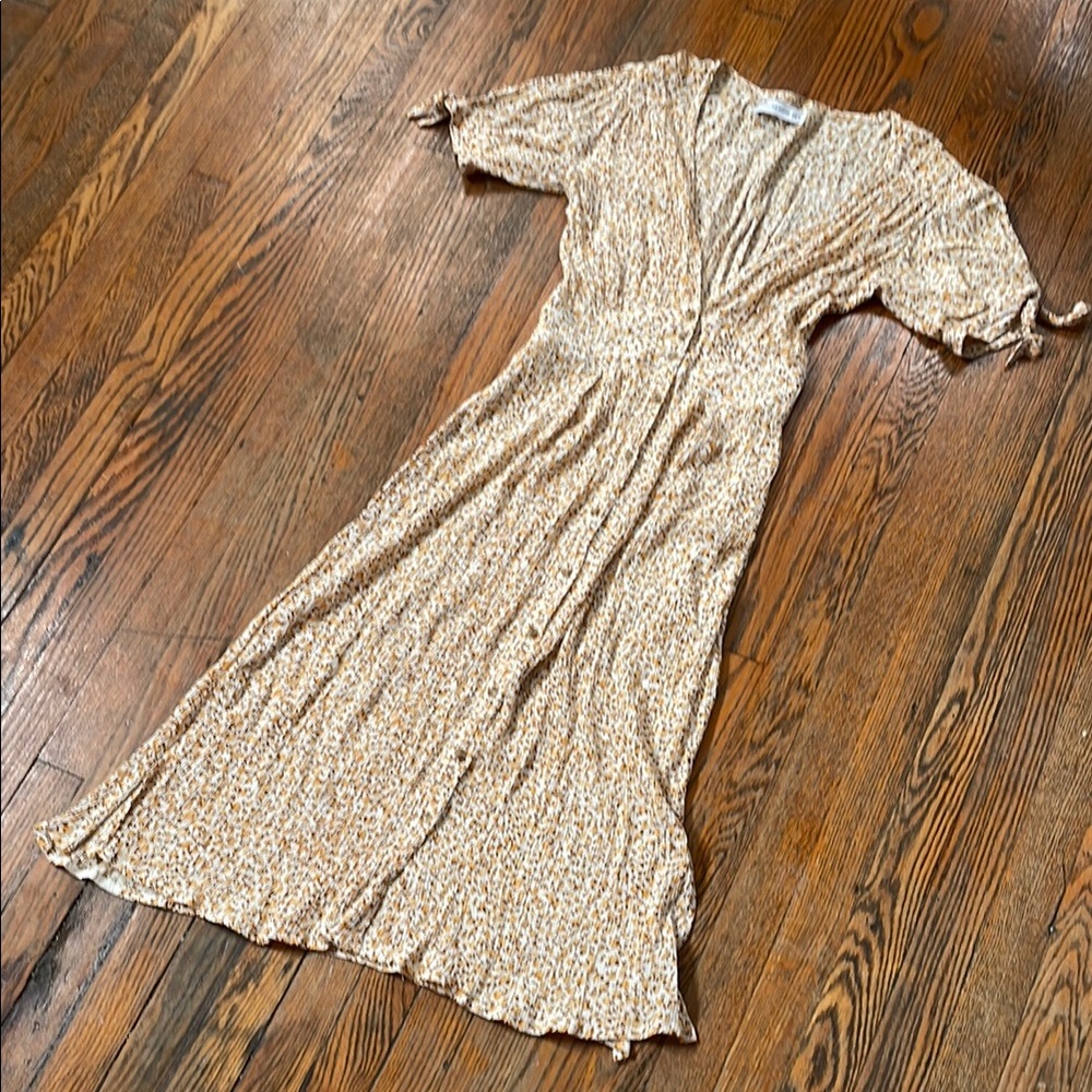 Faithfull the Brand Speckled Floral Midi Dress